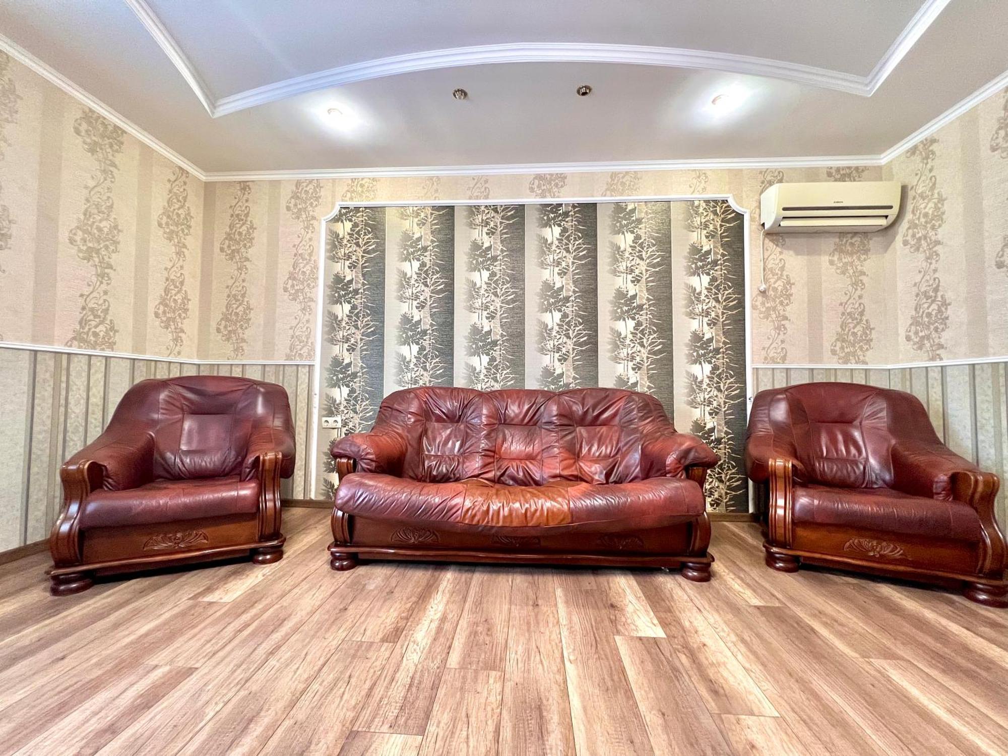 Apartpoltava: Spacious Comfort in Polтава's Heart Exterior photo